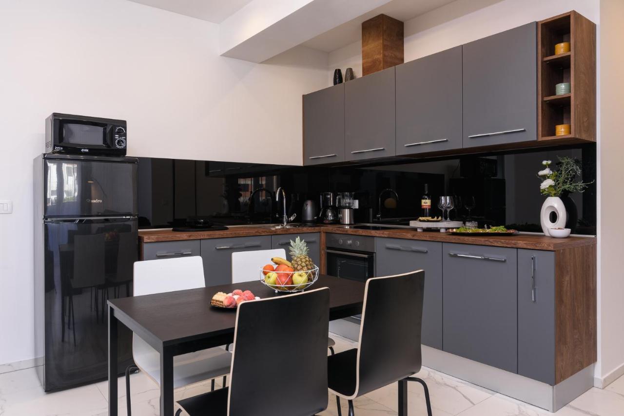 Batinic Apartments Каштела Экстерьер фото