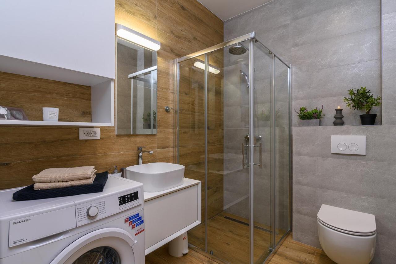 Batinic Apartments Каштела Экстерьер фото